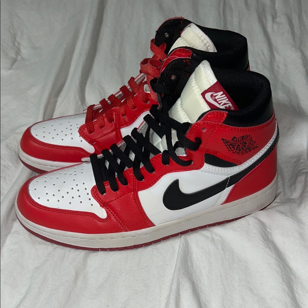 Jordan 1 Red/White/Black